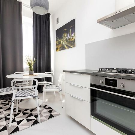 City Centre Apartment Varsovia Exterior foto