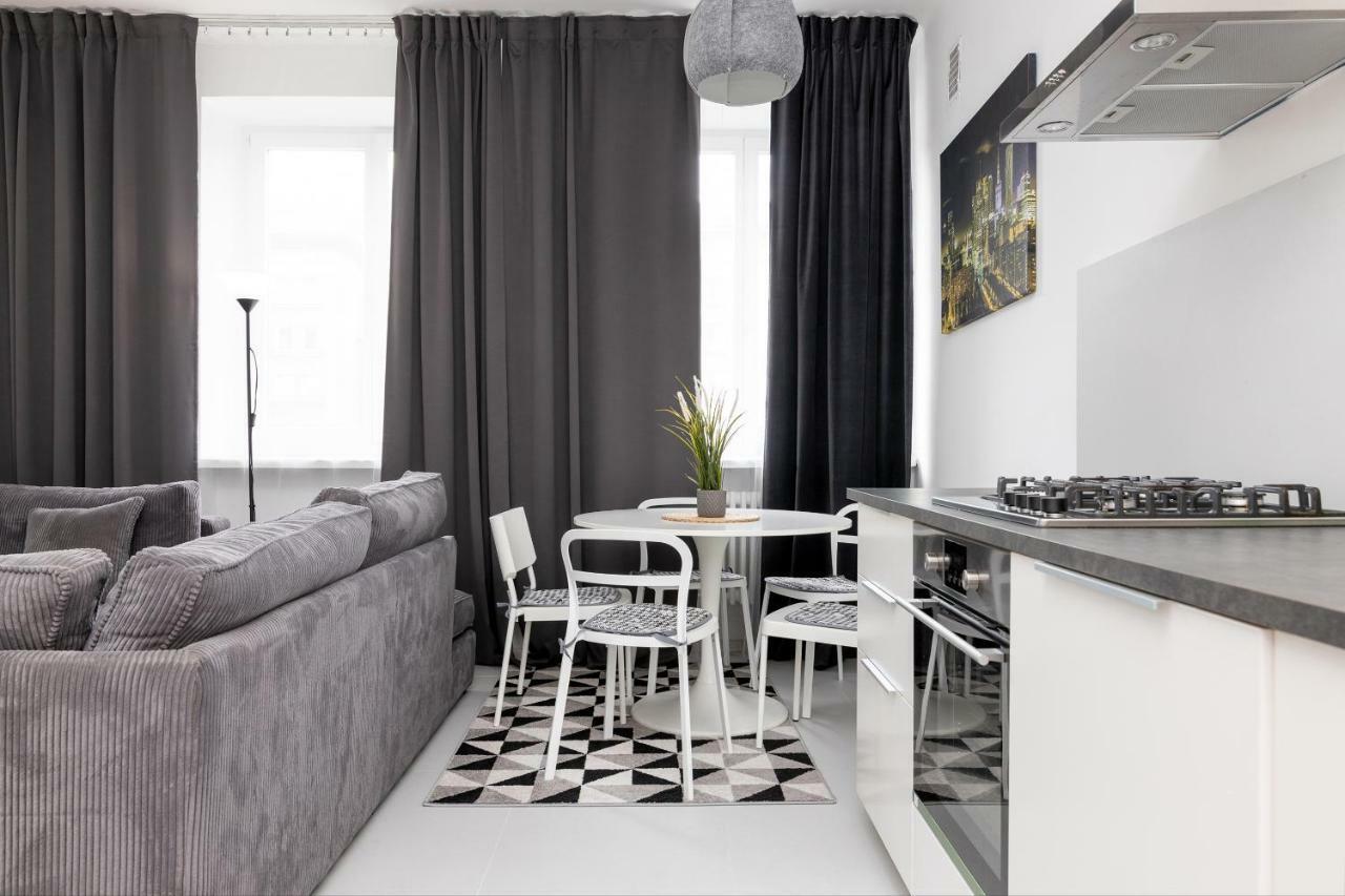 City Centre Apartment Varsovia Exterior foto